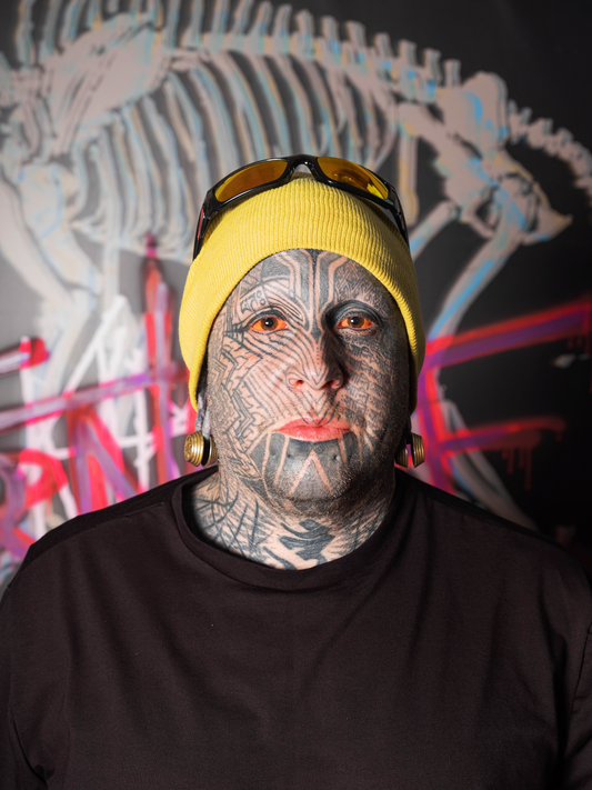 Classic Apparel: The Perfect Jet Black Men's Tee