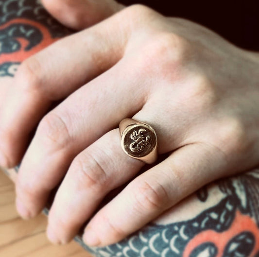 Scorpion Signet Ring 9CT Yellow Gold