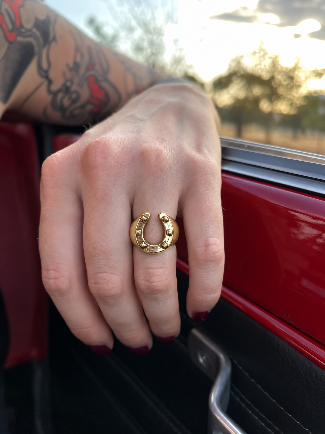 The True Romance Horseshoe Ring (Solid Gold)