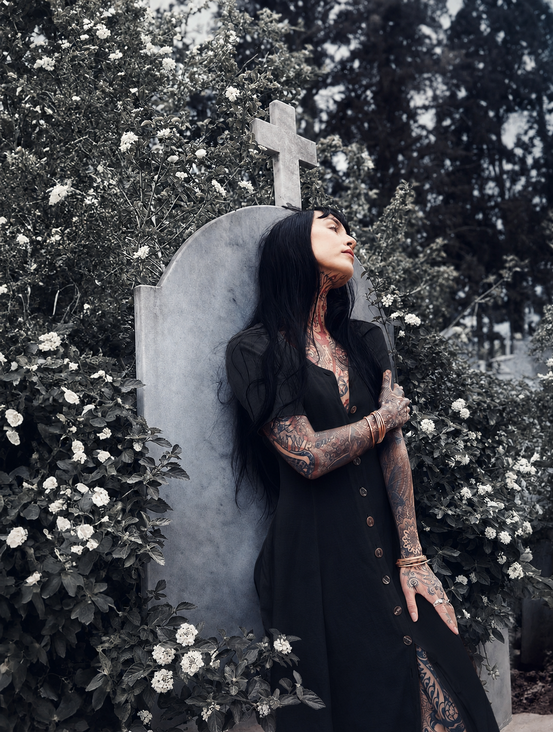 Classic Apparel: In Bloom Dress (Black)