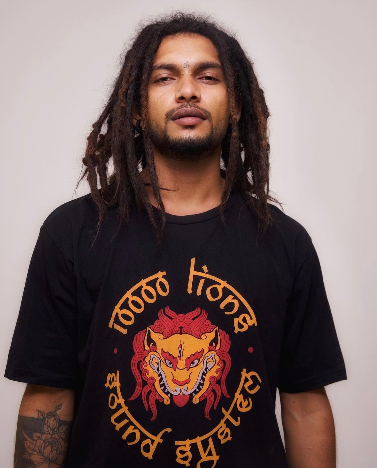 10000 Lions T-shirt (Organic and Eco Friendly)
