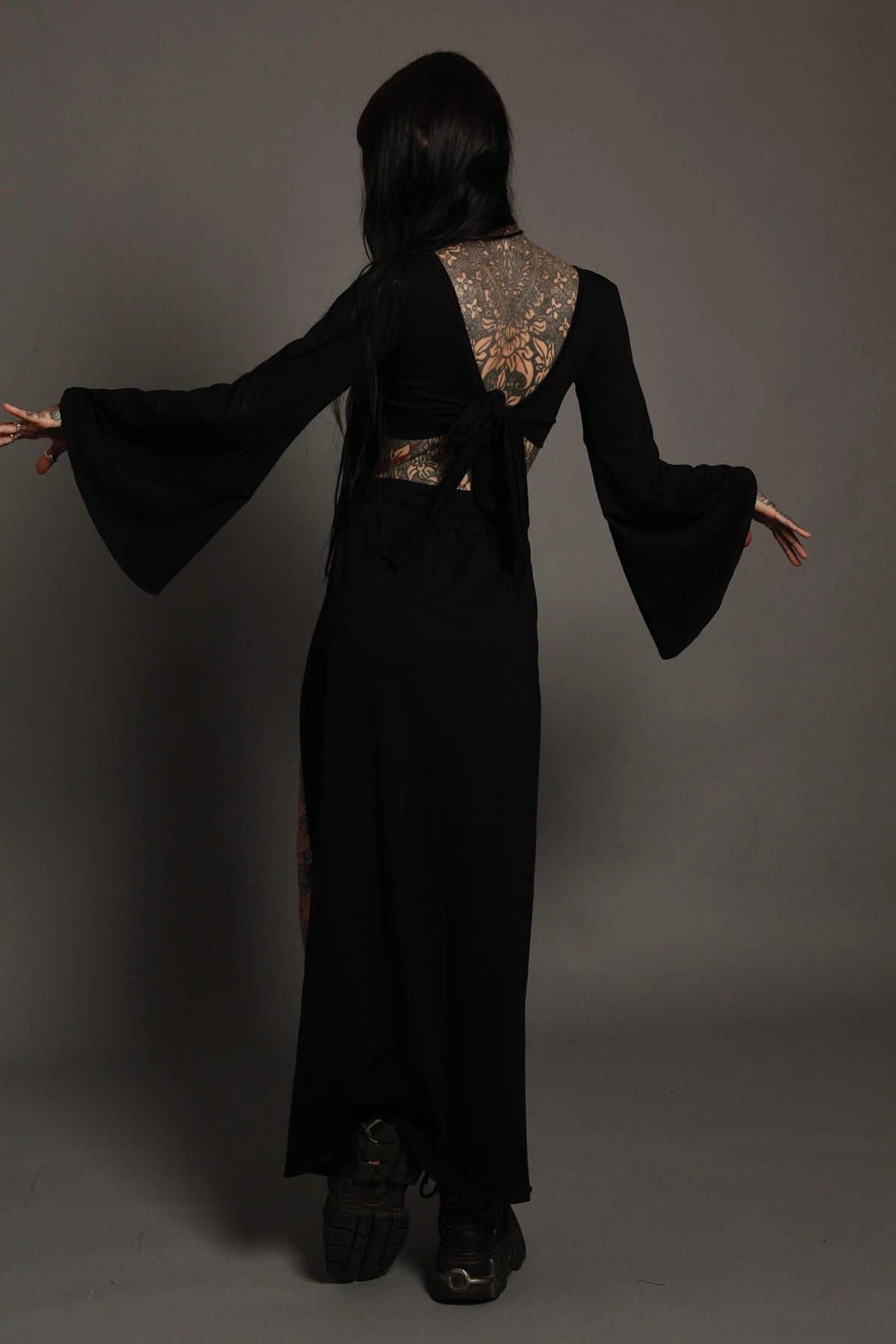 Bell Sleeved Dream Top