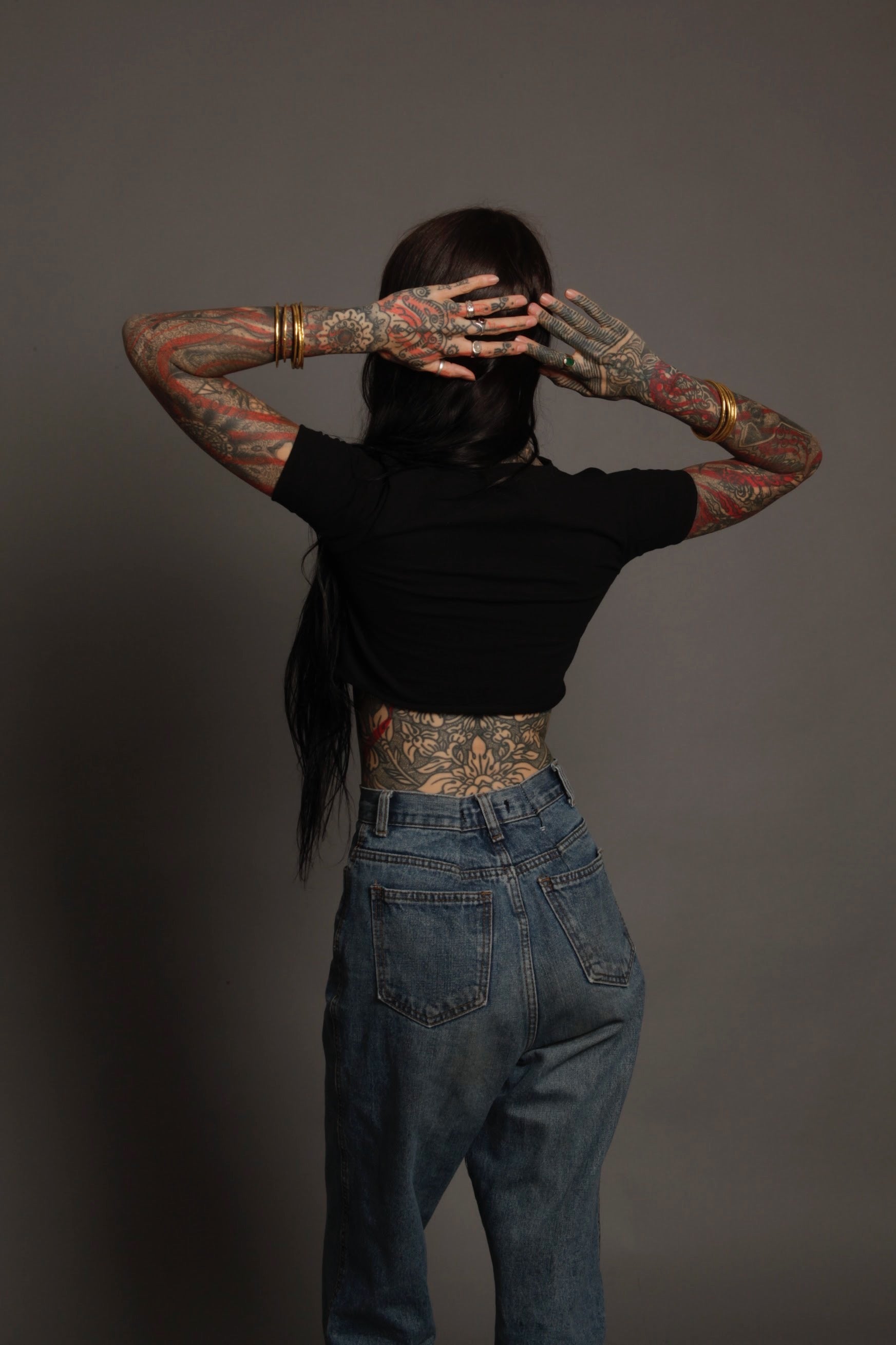 Black XXXtra Crop Tee