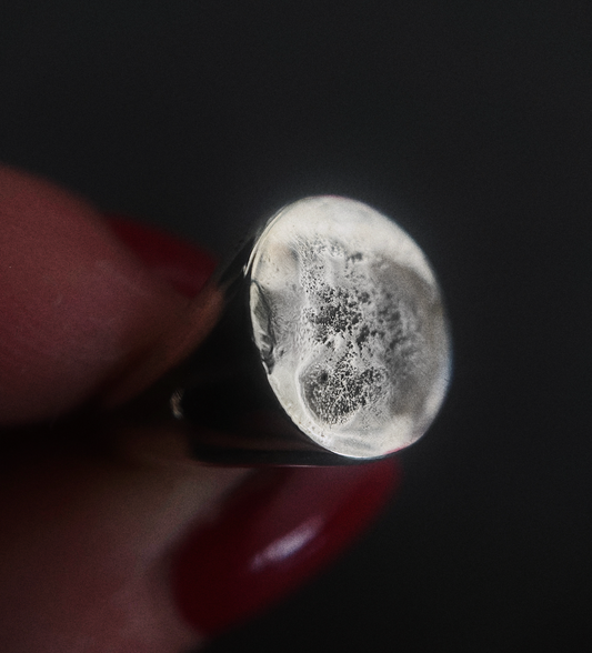 Traditional Signet Ring (Small with Texture)