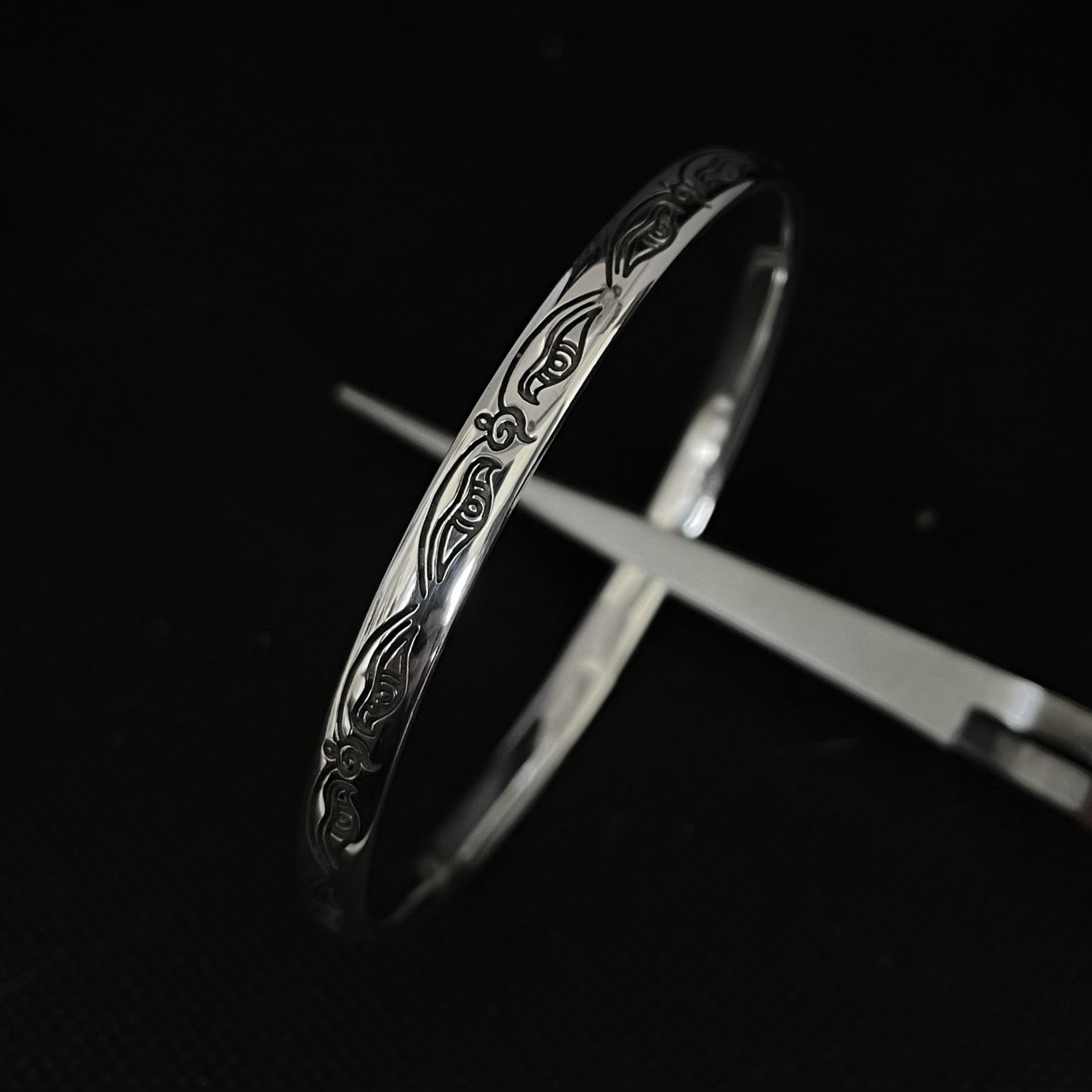 Classic Wisdom Eyes Bangle